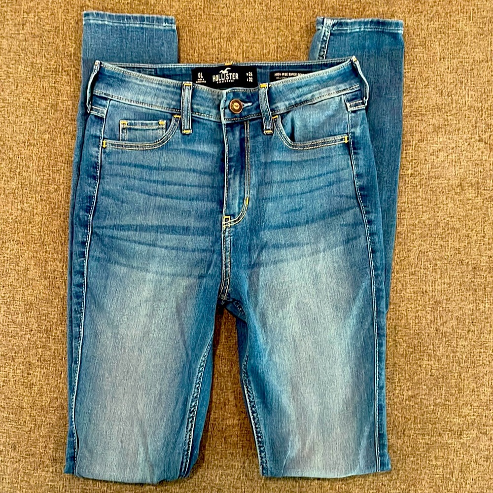 Hollister girls jeans